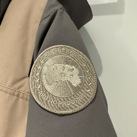 Limited edition Canada Goose x Salehe Bembury - Picture 3 of 3